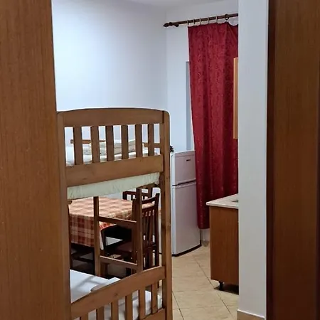 Apartament Araniti Velipojë