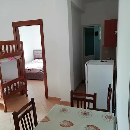 Araniti Apartmán *